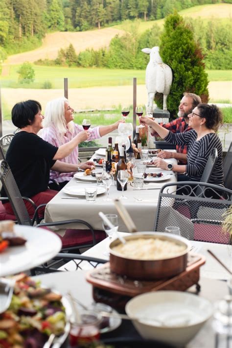 lamm richenthal|Grillspiess und Raclette auf dem Holzkohlegrill